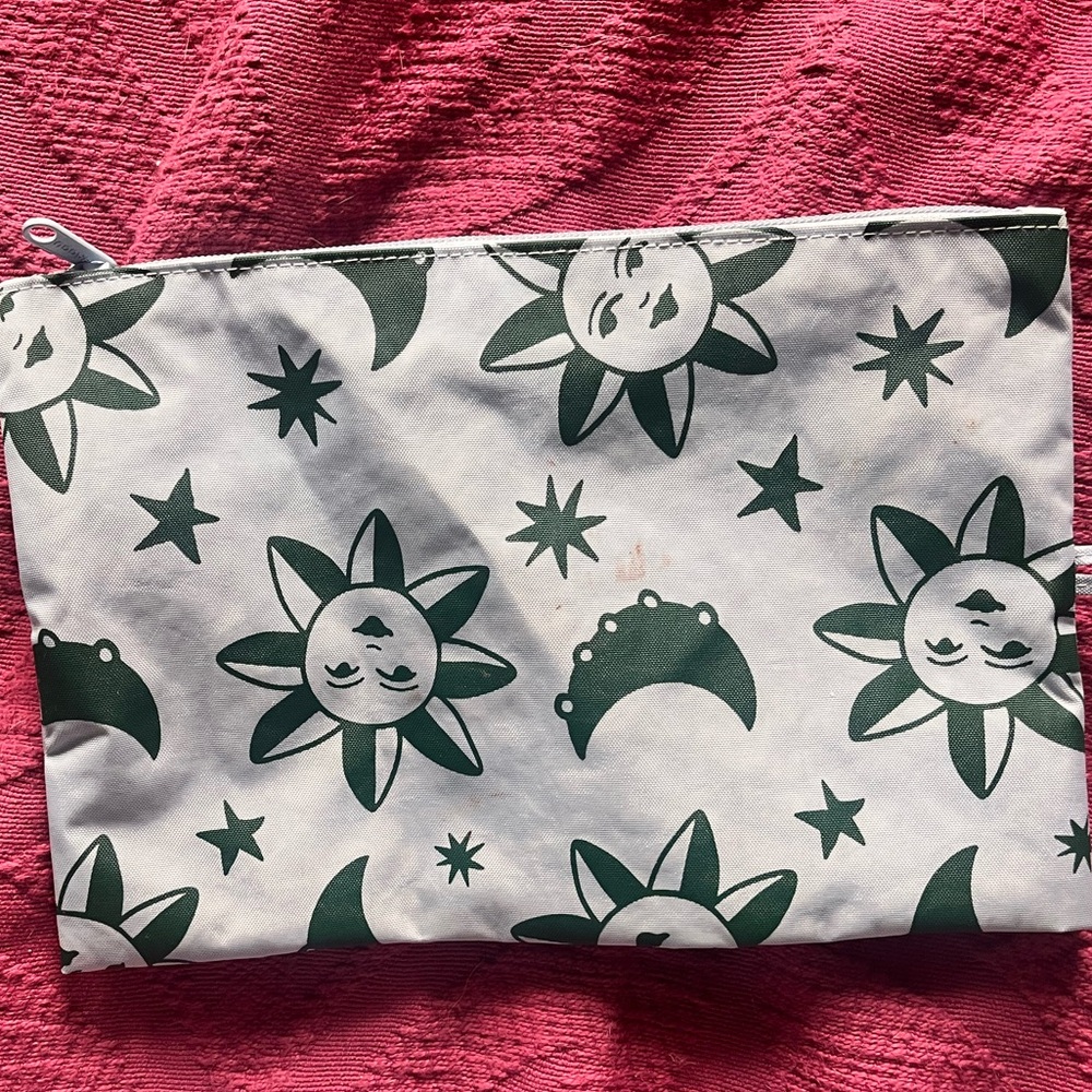 BAGGU charm medium Go pouch